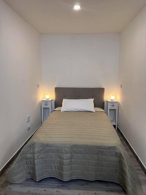 Holiday House Shantu Катания Екстериор снимка